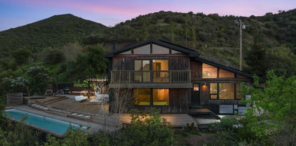 31350 Mulholland Highway, Malibu