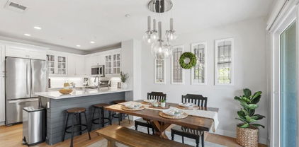 3514 Shoreline Bluff Ln, Old Town