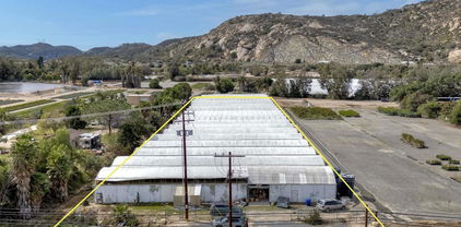 2526 Rainbow Valley Boulevard, Fallbrook
