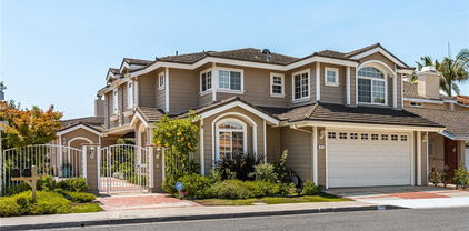 32 Sandstone, Irvine