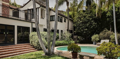 7064 La Presa Drive, Los Angeles