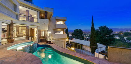 3917 Murietta Avenue, Sherman Oaks