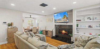 1443 E Devonshire Avenue, Hemet