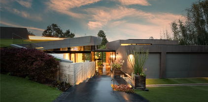 314 N Barrington Avenue, Los Angeles