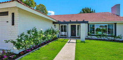 2545 N Robinhood Place, Orange