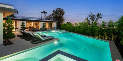 10865 Savona Road, Los Angeles