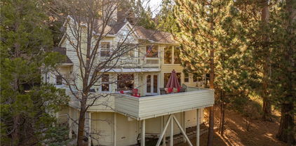 180 Grass Valley Road Unit 20, Lake Arrowhead