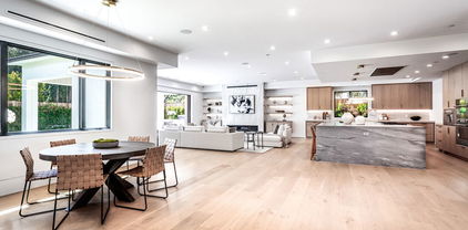 17228 Otsego Street, Encino