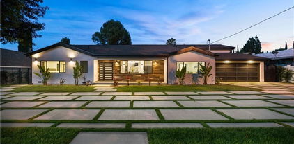 5702 Lubao Avenue, Woodland Hills