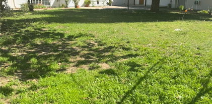 7514 Beckford Avenue, Reseda