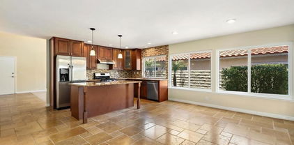 8761 Menkar Rd, Mira Mesa