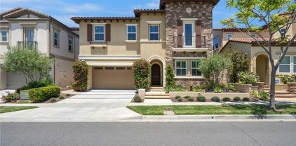 18 Goldenrod, Lake Forest
