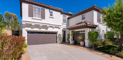 976 Blackbourne, Oak Park