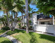 380 Plymouth Dr, Vista image