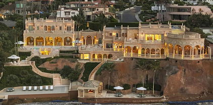 1900 Spindrift Dr, La Jolla