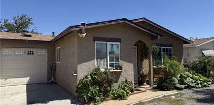 2130 Avenida Estrada, Hemet