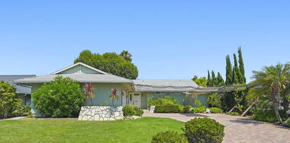 1051 La Reina Drive, San Marcos