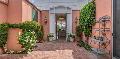46650 Amir Drive, Palm Desert