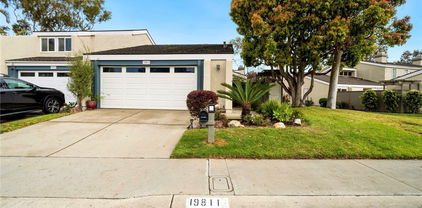 19811 Deep Harbor Dr, Huntington Beach
