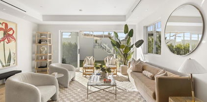 7216 FAY AVE, La Jolla