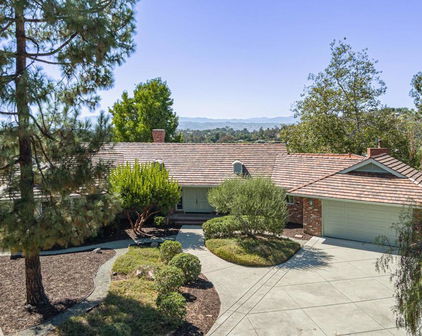 145 Yucca Road, Fallbrook
