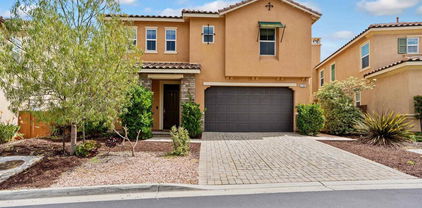 1735 Avenida Regina, San Marcos