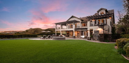 23575 Park South Street, Calabasas