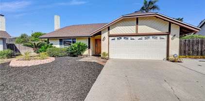 910 Rodeo Queen Drive, Fallbrook