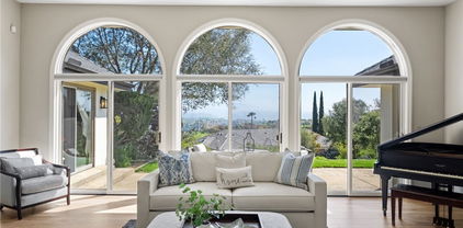 377 Rancho Camino, Fallbrook
