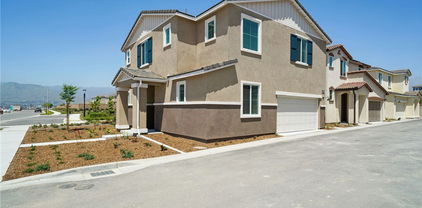 2132 Bergamot Street, Redlands