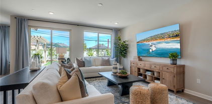 2055 Woolem Place, Escondido