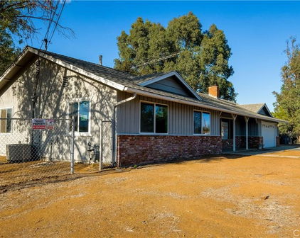 41851 Kalmia Street, Murrieta