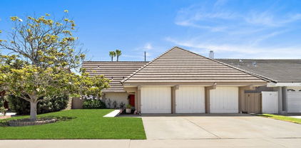 20822 Skimmer Lane, Huntington Beach