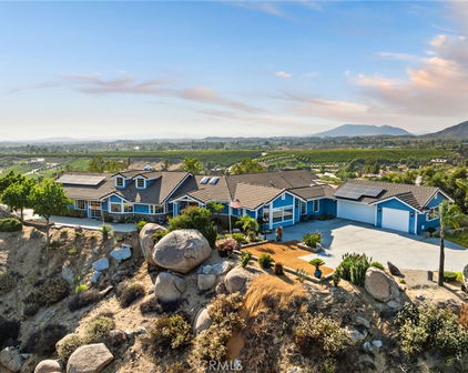 40115 Via Cordova, Temecula
