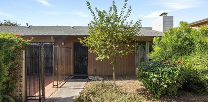 551 Oakdale Lane B, El Cajon