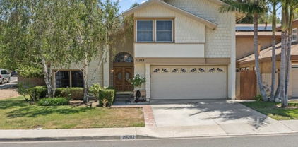 25252 Calero Avenue, Laguna Hills