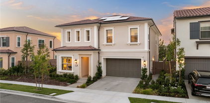 63 Longchamp, Irvine