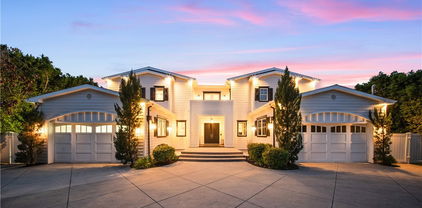 17528 Jayden Lane, Encino