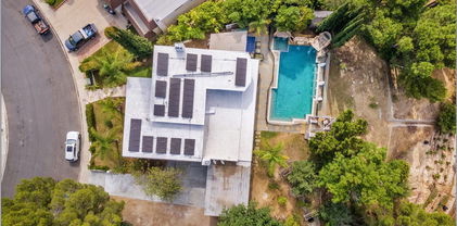 12426 Henzie Place, Granada Hills