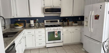625 Sumner Way Unit 2, Oceanside