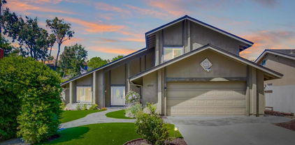 10614 Canyon Lake Dr, Scripps Ranch