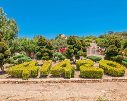 41420 Hacienda Drive, Murrieta
