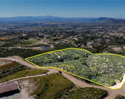 Bruce Lane, Temecula