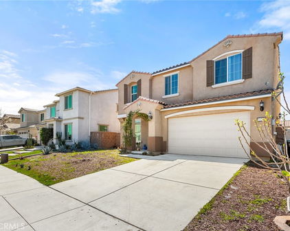 34293 Bloomington Drive, Murrieta