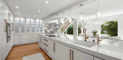 21875 Huron Lane, Lake Forest