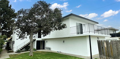17412 Dairyview Circle Unit D, Huntington Beach