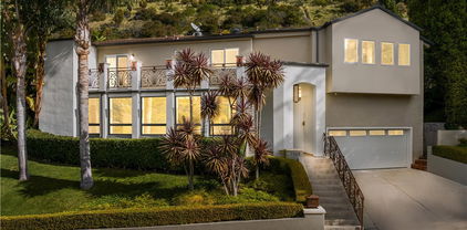 7923 Electra Drive, Los Angeles