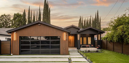 4615 Cedros Avenue, Sherman Oaks