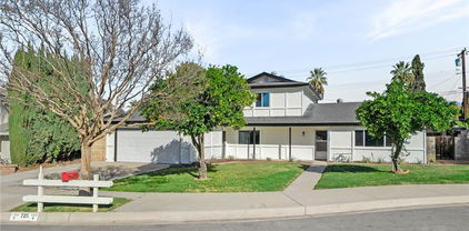 725 Robinhood Lane, Redlands