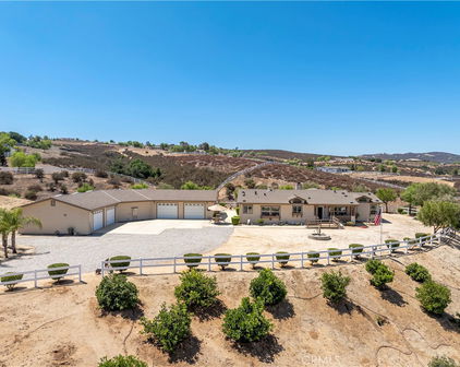 39597 Calle Escalona, Temecula